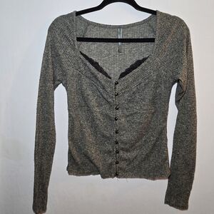Anthropologie Gray Ribbed Knit Button Up Knit Blouse Lace Trim, sz S